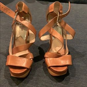 Michael Kors Wood heels
